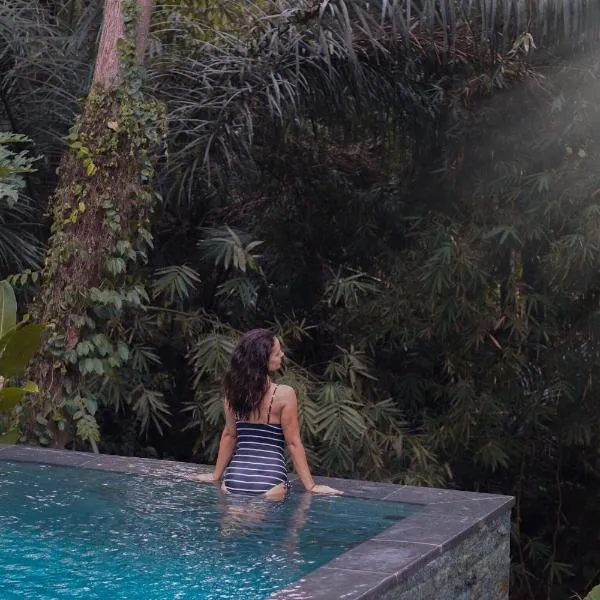 Aji Lodge Bungalow, hotell Ubudis