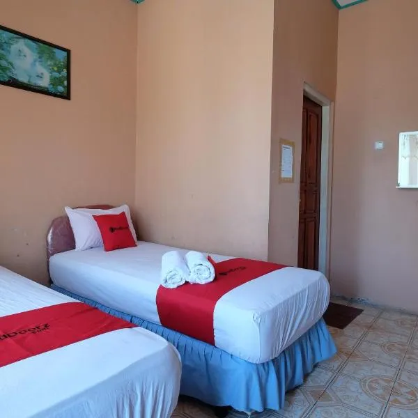 RedDoorz near Mangrove Forest Kupang, hotel v destinaci Kupang