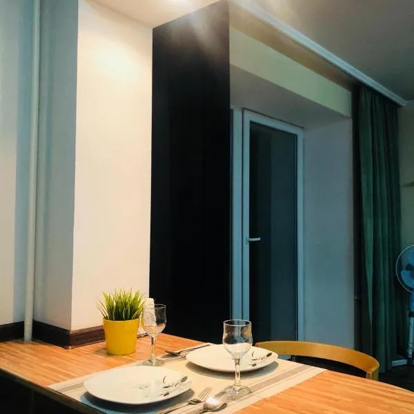 Apartment on Republic Square, hotel a Gorno-Ulʼbinka