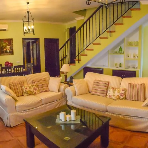 CASA BLANCAFLOR – hotel w mieście Peñaflor