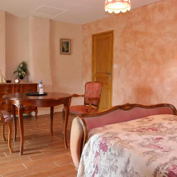 Chambres d'hôtes de Lunel, hotel in Crévin