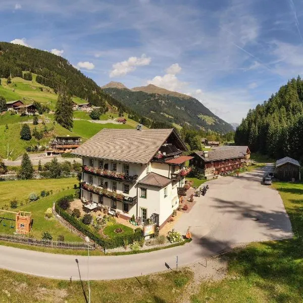 Hotel Garni Grünmoos – hotel w mieście Sankt Jakob in Defereggen