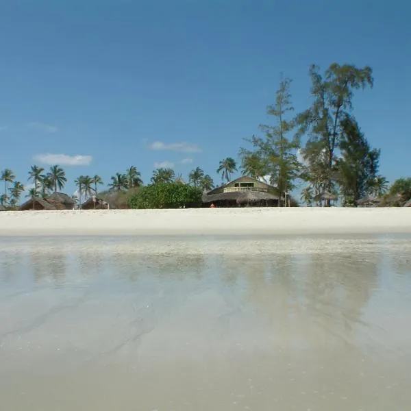 Kipepeo Beach and Village, отель в городе Kutani