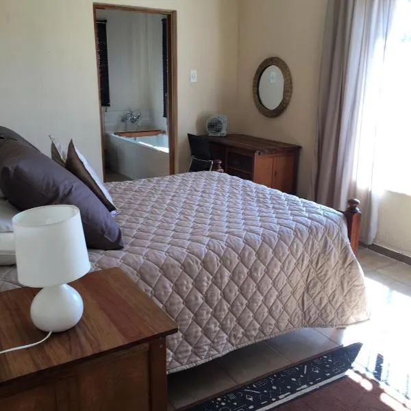 Forget-Me-Not Cottage, hotel en Krugersdorp