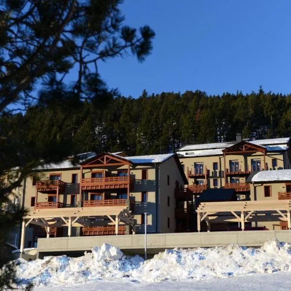 Vacancéole - Les Chalets de l'Isard, hotel in Les Angles
