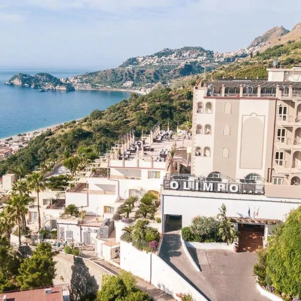 Hotel Olimpo le Terrazze, hotel v destinácii Letojanni
