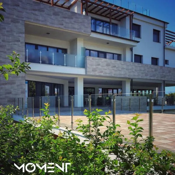 Moment Apartments, hotelli kohteessa Szolnok