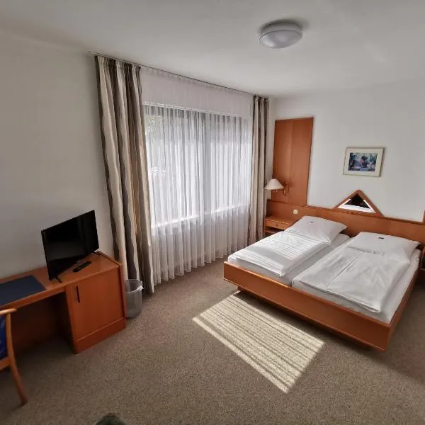 Hotel Römerhof, hotel v destinaci Straubing