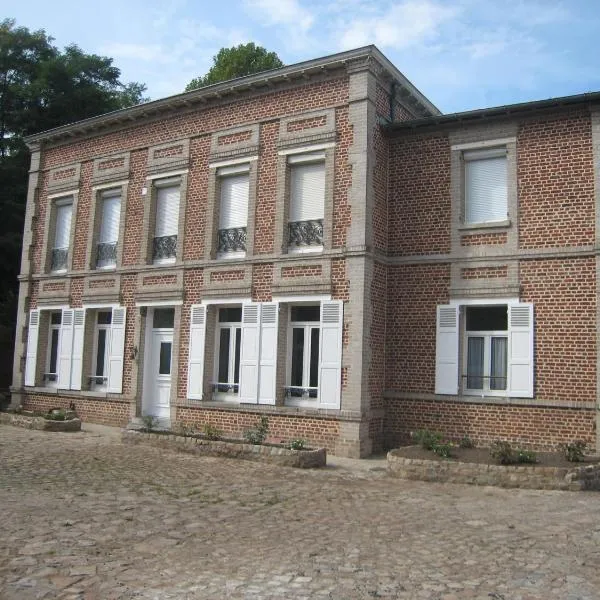 La KEFOISE, hotel v destinaci Fouquières-lès-Lens