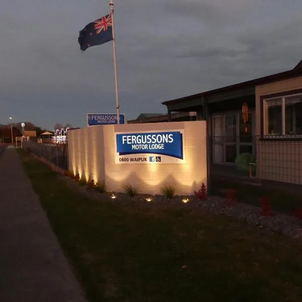 Fergussons Motor Lodge, hotel v destinaci  Waipukurau