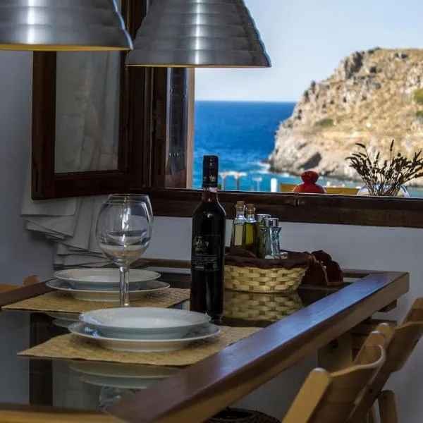 Seaview Symphony Appartments-Yiannis, viešbutis mieste Mochlas