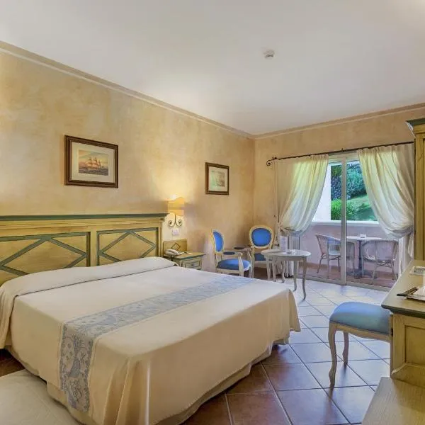 COLONNA RESORT, a Colonna Luxury Beach Hotel, Porto Cervo, hotel v Porto Cervo