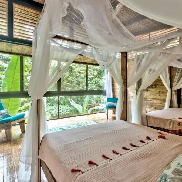 La Shamana - Ecological Concept in Jungle, hotel v destinaci Cahuita