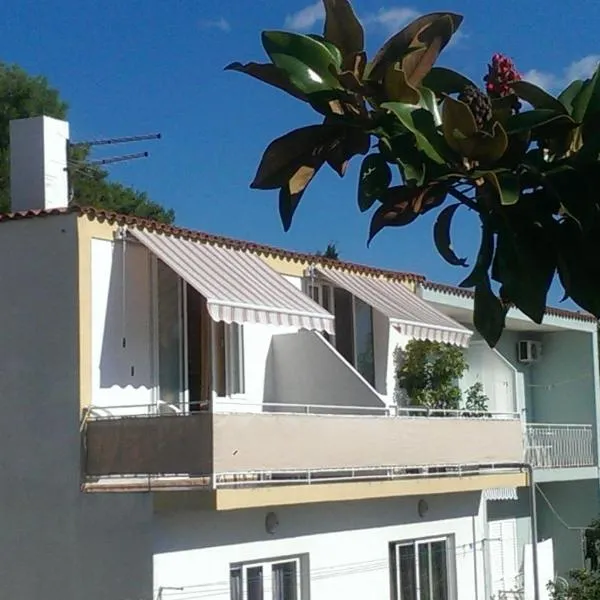 Apartmani Carević, hotel in Baška Voda