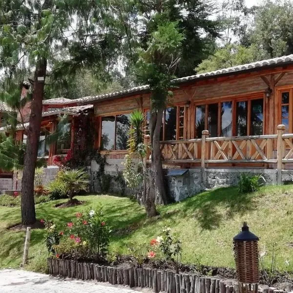 La Casa del colibri ecuador, hotel in San Antonio