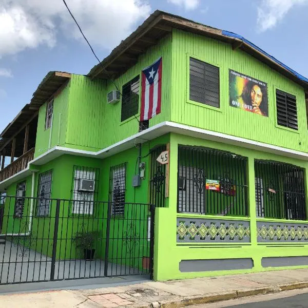 Vieques Good Vibe Guest House, hotel v destinaci Vieques