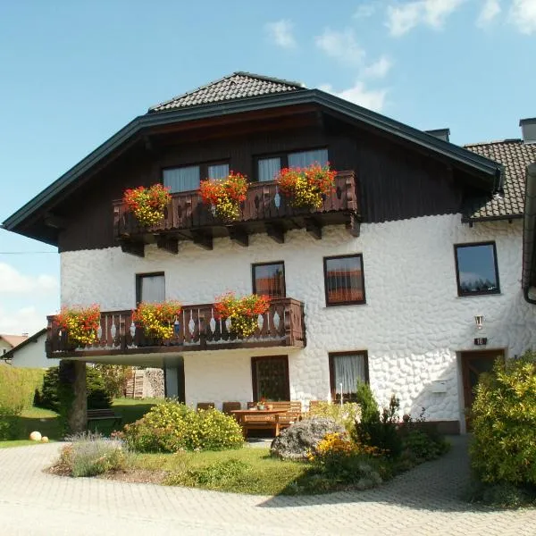 Gästehaus Familie Grudl, hotel v destinaci Bärnkopf