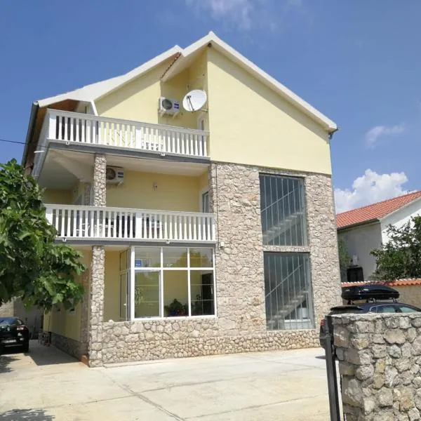Guesthouse Sovlje (Tribunj), hotel v Tribunji