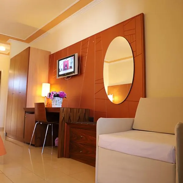 Laghi Room Only – hotel w mieście Sibari