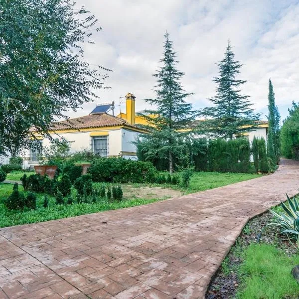 Casa Elizabeth, hotel en La Puebla del Río