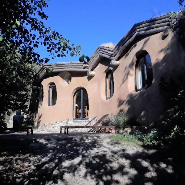 La Bergerie et La Grange du Moulin de Trédos, hotel en Vélieux