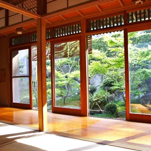 藤花楼 KAMAKURA, hotel v destinaci Yamanouchi