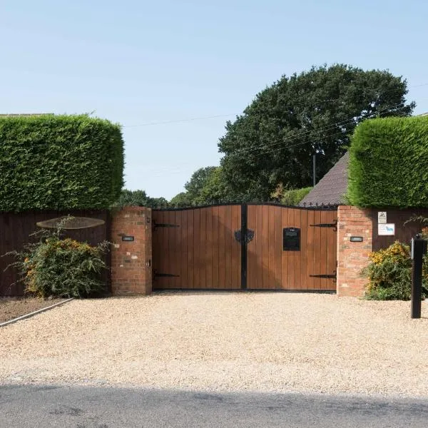 Coach House, hotel in Milton Keynes