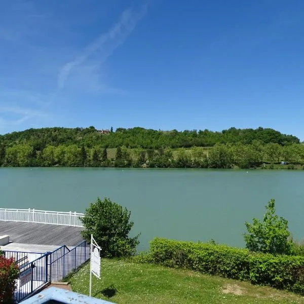 Appt HAMEAU DU LAC, avec piscine, Hotel in Marciac