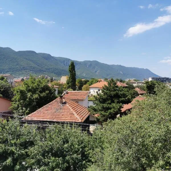 Mountain view apartment, hotel em Vratsa
