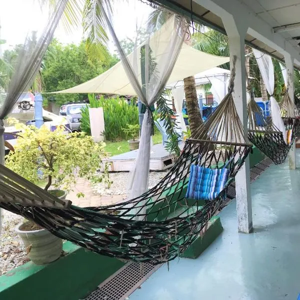 Dar Yasmine Motel, hotel v destinaci Pantai Cenang