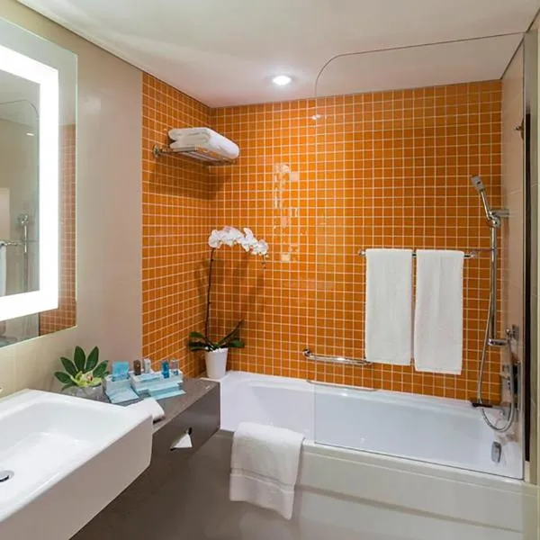 Novotel Dubai Al Barsha photo 2