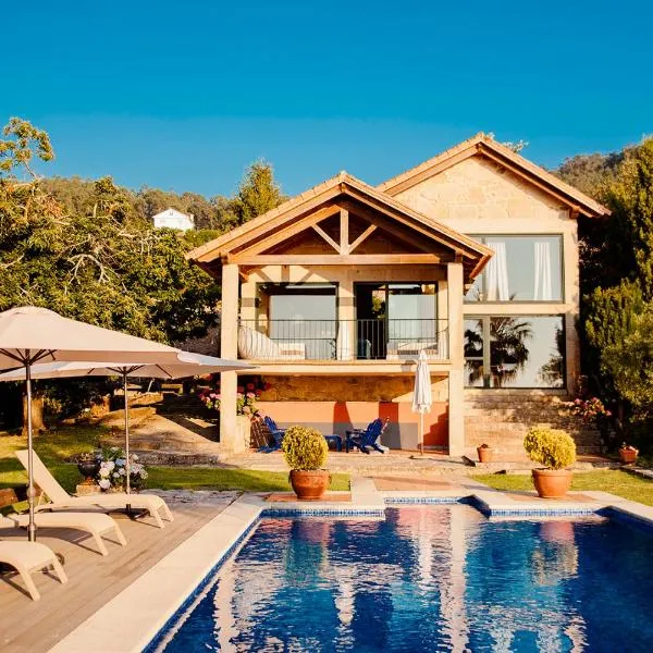 Bosque de Xarás, casa completa con encanto cerca de playa de Lapamán, hotel em Marín
