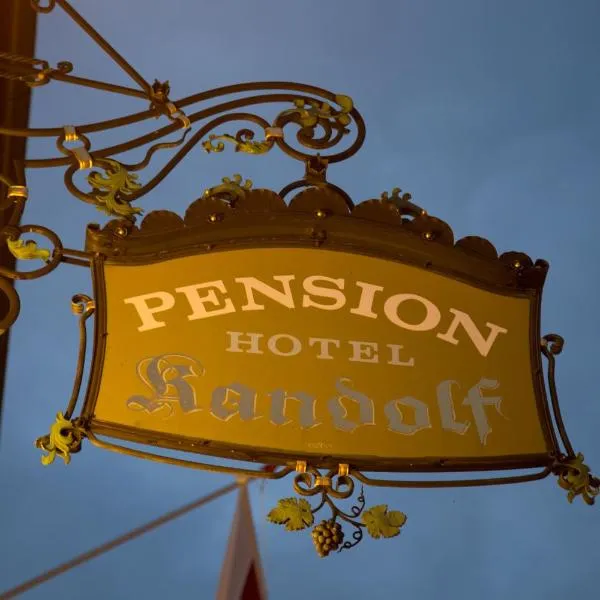 Hotel Pension Kandolf、タムスヴェークのホテル