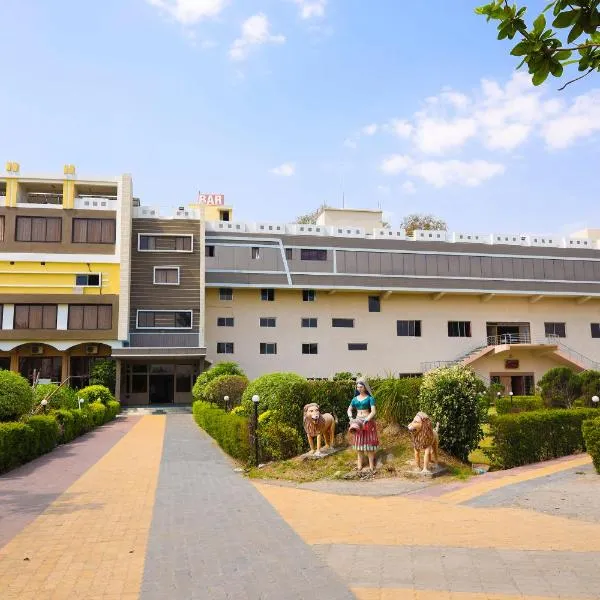 Hotel Sunrise N Resorts, hotel in Nagpur