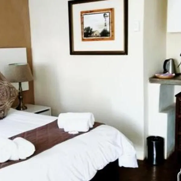 The Owl's Nest Guesthouse, מלון בTom Burke