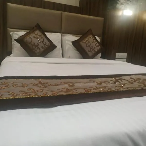 Hotel Sea Grand, Colaba, hotel in Ranyad