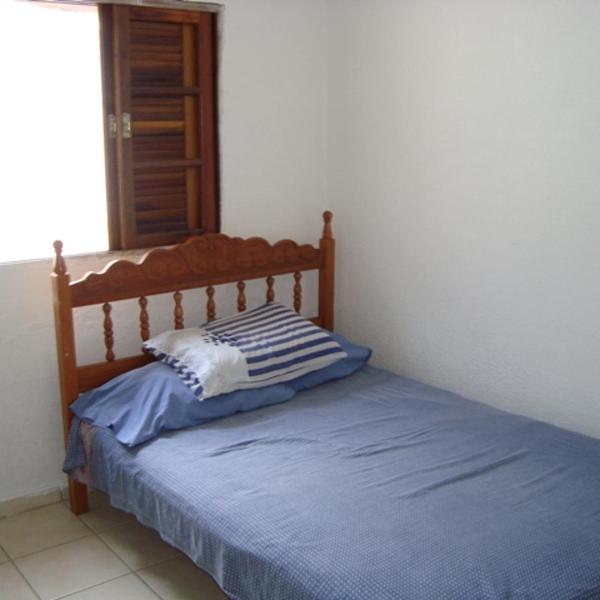 Casa arejada e espaçosa - Foto 2