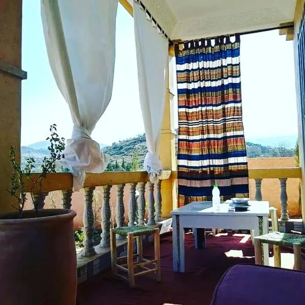 Le petit Jardin, hôtel à Oulad Akkou