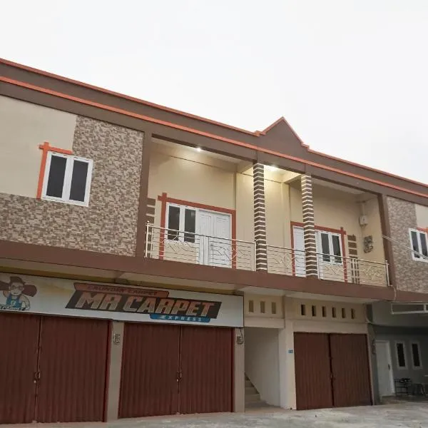 RedDoorz Syariah near Sultan Syarif Kasim II Airport: Kubang şehrinde bir otel