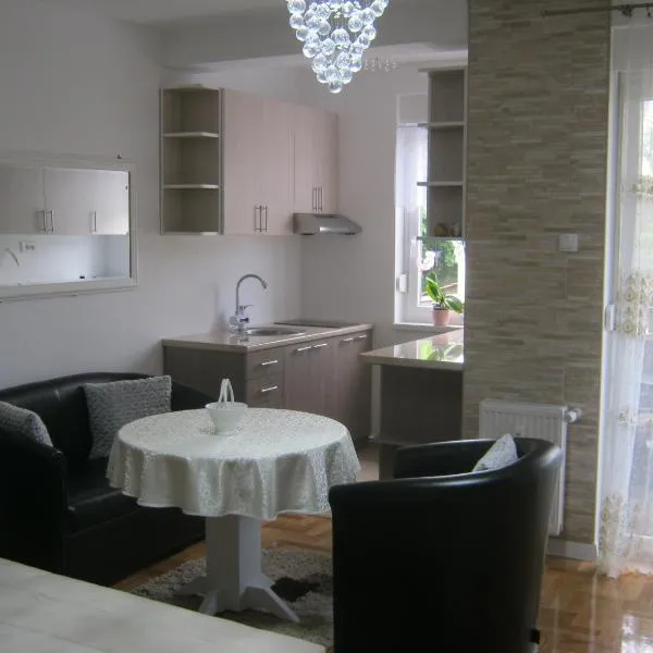 Ildiko Studio Apartment is a calm place to relax, hotel in Subotica