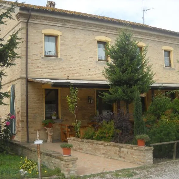 Al Casolare, hotel Corinaldóban