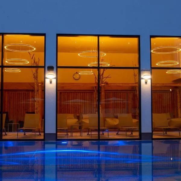 Aktivhotel Waldhof, ξενοδοχείο σε Oetz