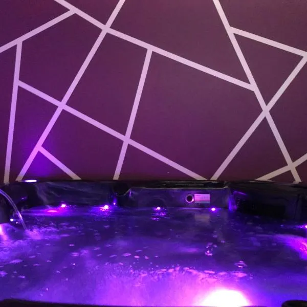 Une Pause Douceur - Suite Orchidée, hotel v destinácii Eyguières