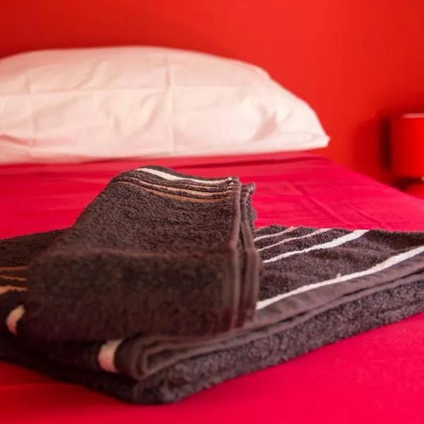 Colors Rooms, hotel in Valencia