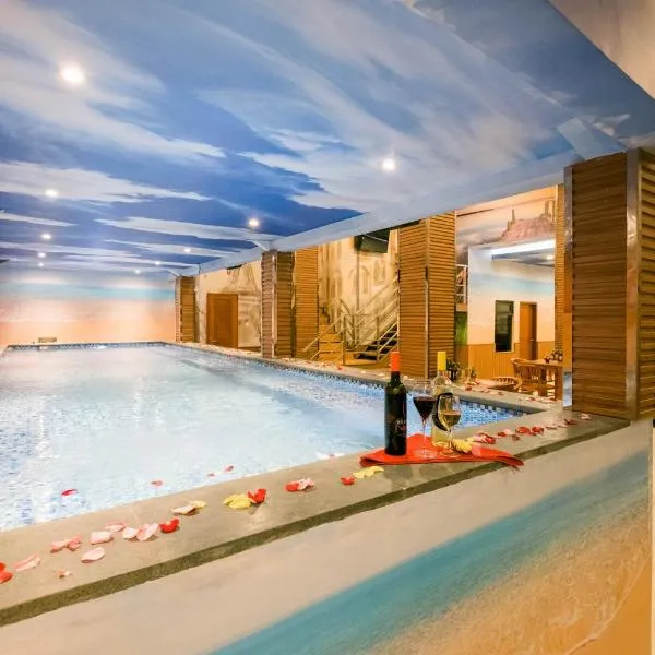 Caroline Hostel, hotel a Canggu