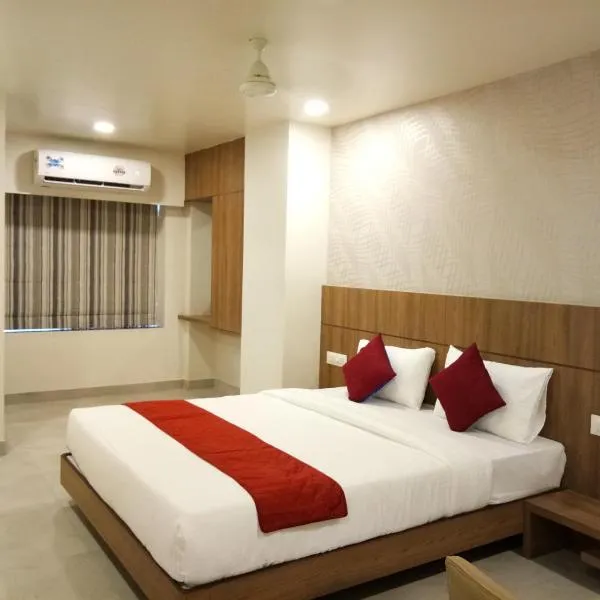 Hotel Imperial, hotel em Vasai-Virar