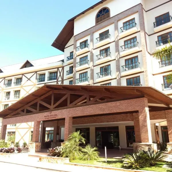 FLAT VARANDA PEDRA AZUL - Vista Azul Apart Hotel, hotel in Pedra Azul