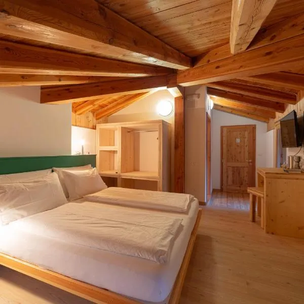 Limarò B&B, hotel v destinaci Sarche di Calavino