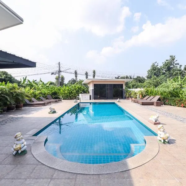 Relax Garden House, hotel in Ban Pa Sao