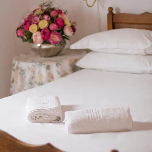 Camdeboo Cottages, hotel v destinaci Graaff-Reinet